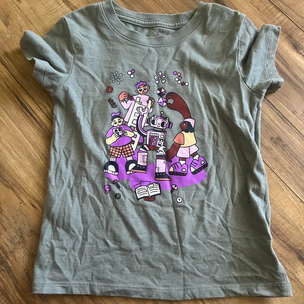 Kids Graphic Tee 🩶💜